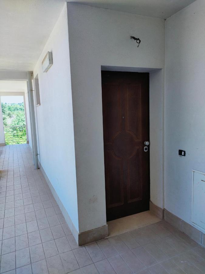 Francigena Sutri Apartment Con Posto Auto Riservato E Coperto المظهر الخارجي الصورة